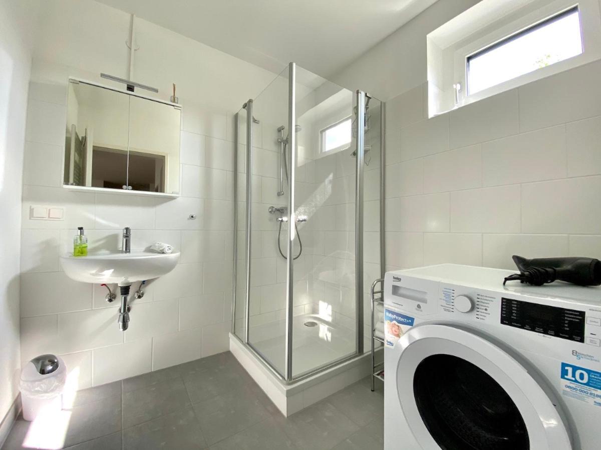 Topmodernes Sonnenwohnen Apartment Bei U-Bahn Und Therme Wien Oberlaa, 15 Min Bis Stephansplatz Exterior photo